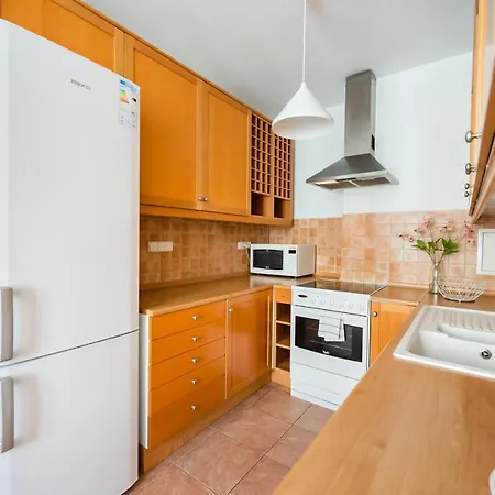 New Town Spacious Apartment Warsaw