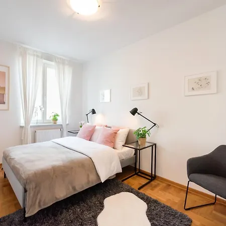 New Town Spacious Lägenhet Warszawa