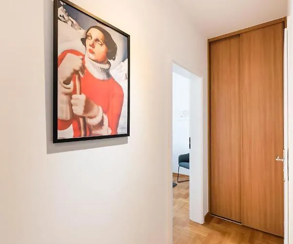 New Town Spacious Apartman Varsó