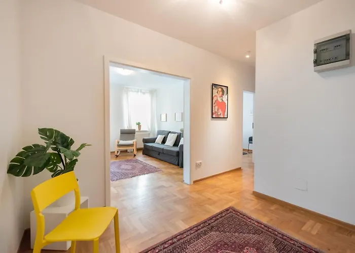 New Town Spacious Apartman Varsó